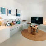 Bougainvilla Mykonos Agios Ioannis Diakoftis