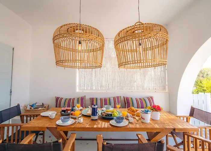 Bougainvilla Mykonos * Agios Ioannis Diakoftis