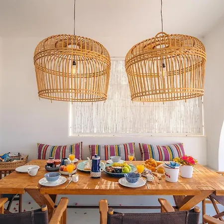 Bougainvilla Mykonos * Agios Ioannis Diakoftis